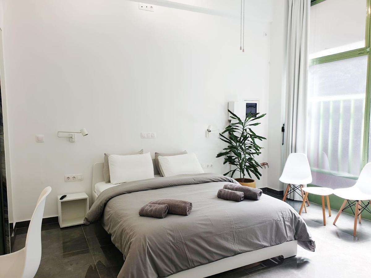 Kyma - Acropolis 22 *